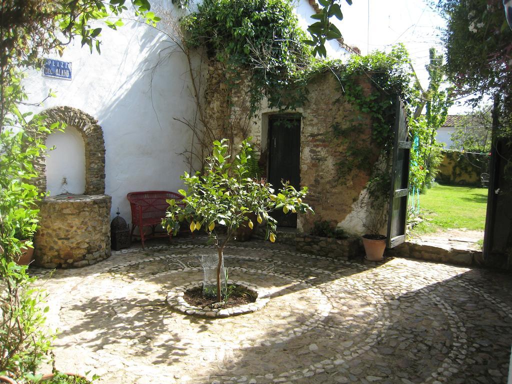 Posada Del Castano Кастанио-де-Робледо Экстерьер фото